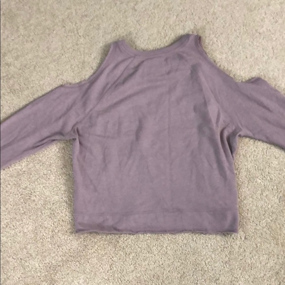 Victoria’s Secret sport open shoulder long sleeve - Picture 2 of 4